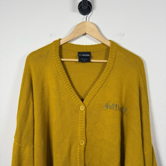 Wizarding World Harry Potter Hufflepuff Knit Cardigan Yellow/Black 5X - Picture 7 of 13